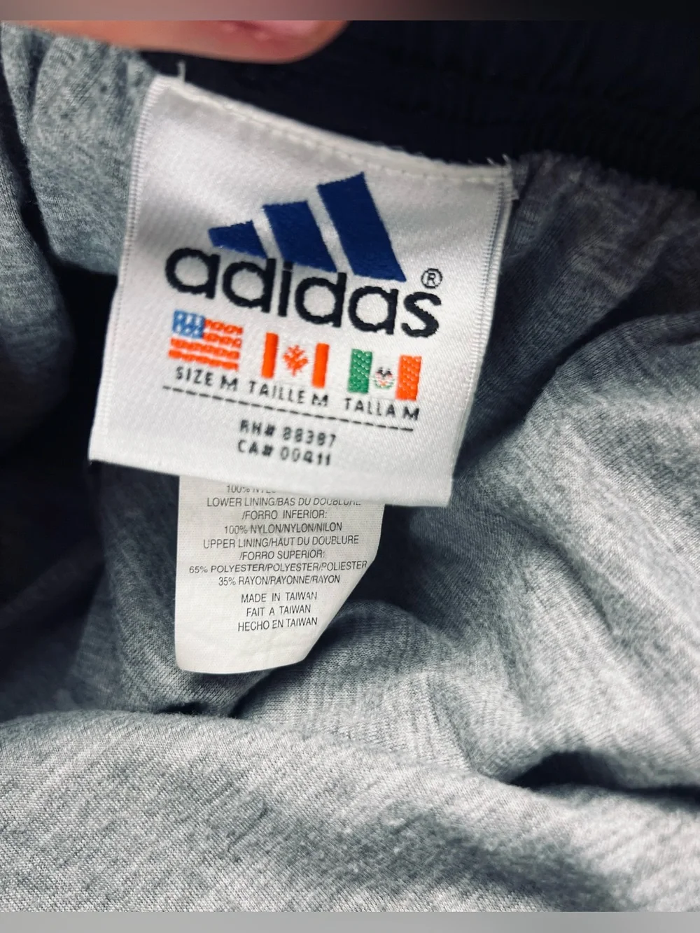Vintage 90s Adidas Track Pants/Joggers –Black 3-Stripe Lined Windbreaker Pants M
